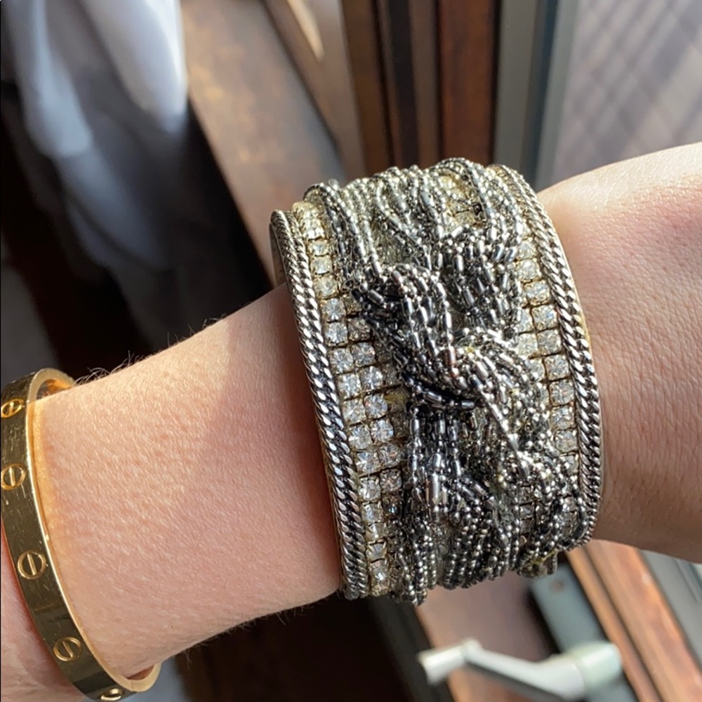 Costume cuff